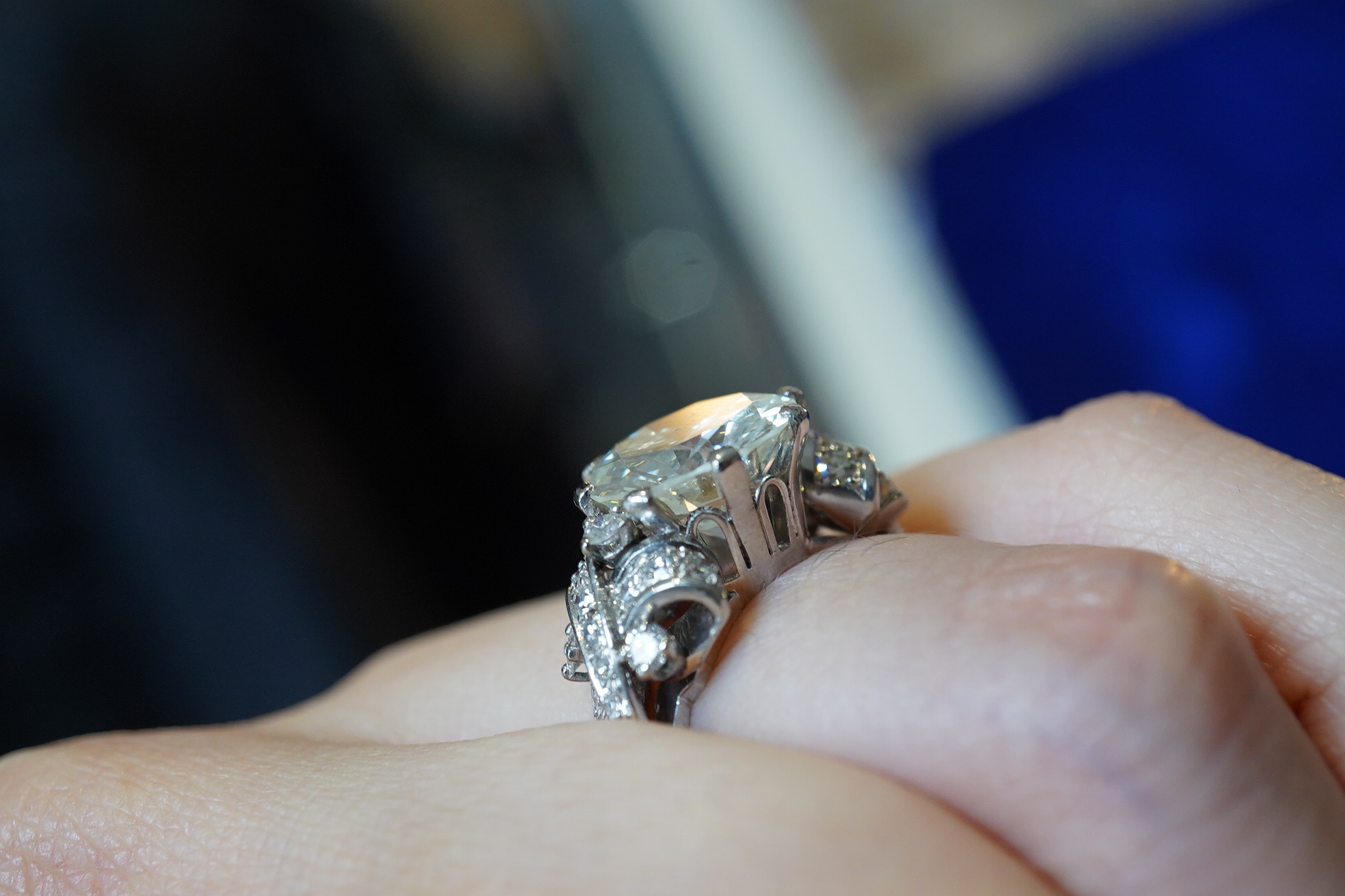 A diamond ring, mid 20th century